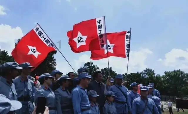 《青你2》戴燕妮拥有特写镜头了，1个俏皮眼神，导师都被圈粉了